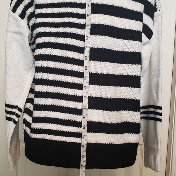 Catherine Malandrino Colorblock Pullover - Picture 2 of 5